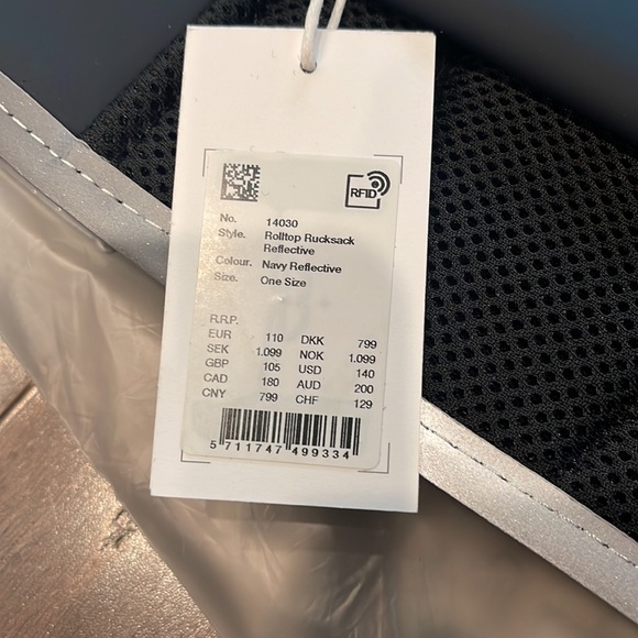 NWT rains rolltop rucksack reflective bookbag - Picture 4 of 4